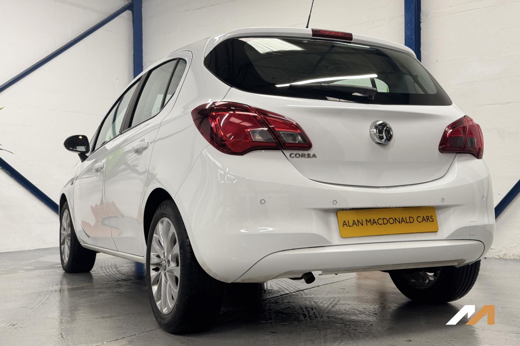 Vauxhall Corsa 1.4i ecoTEC SE Nav Hatchback 5dr Petrol Manual Euro 6 (90 ps)