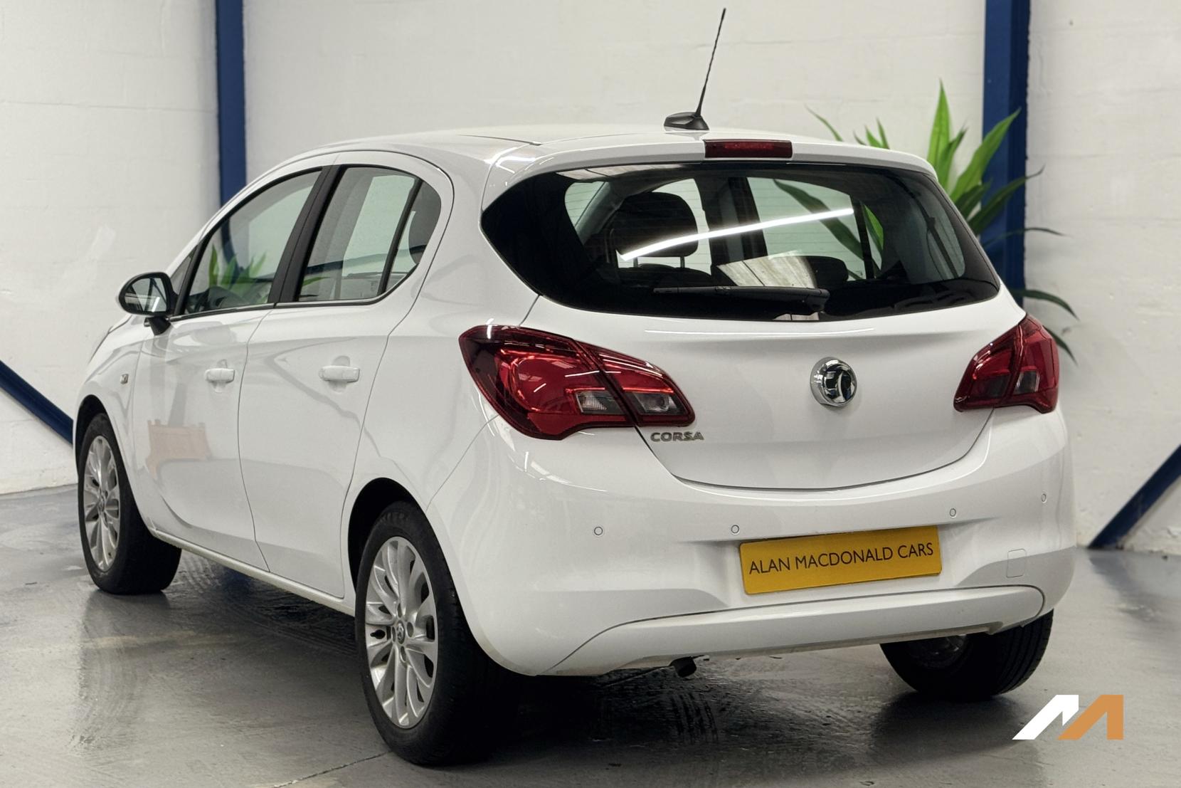 Vauxhall Corsa 1.4i ecoTEC SE Nav Hatchback 5dr Petrol Manual Euro 6 (90 ps)