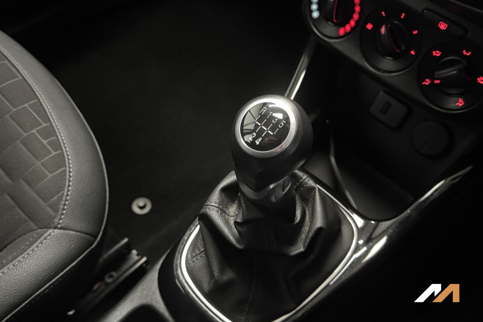 Vauxhall Corsa 1.4i ecoTEC SE Nav Hatchback 5dr Petrol Manual Euro 6 (90 ps)