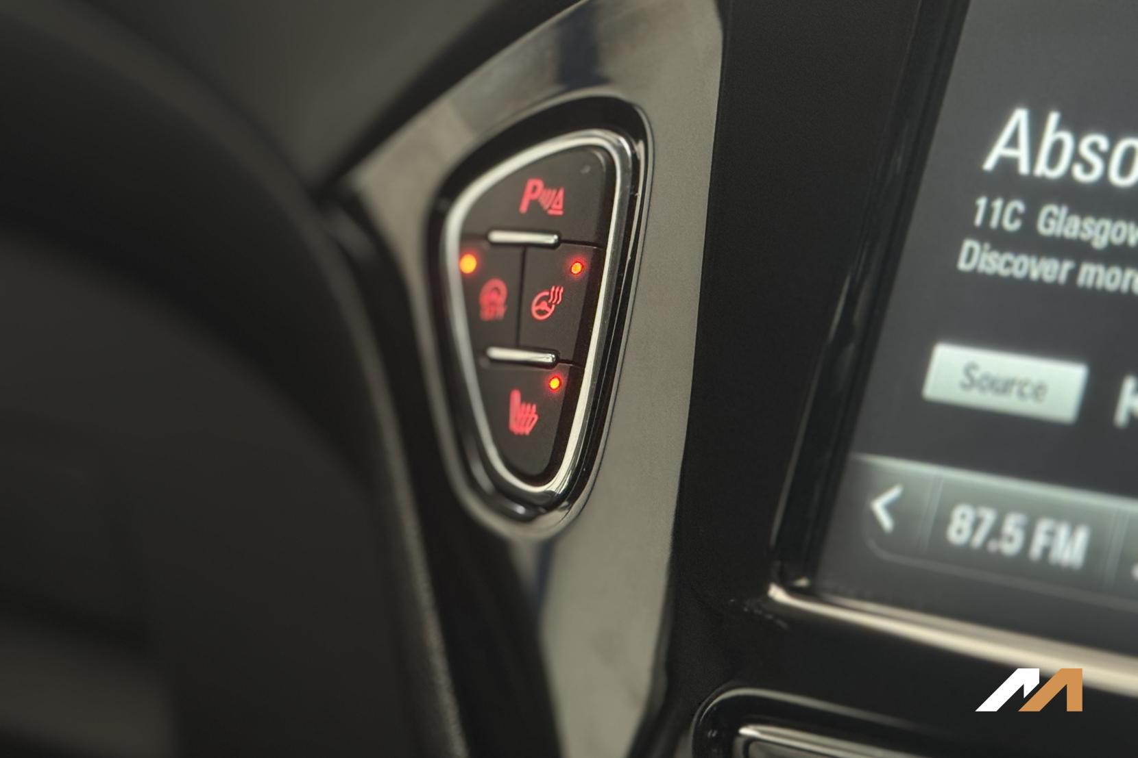 Vauxhall Corsa 1.4i ecoTEC SE Nav Hatchback 5dr Petrol Manual Euro 6 (90 ps)