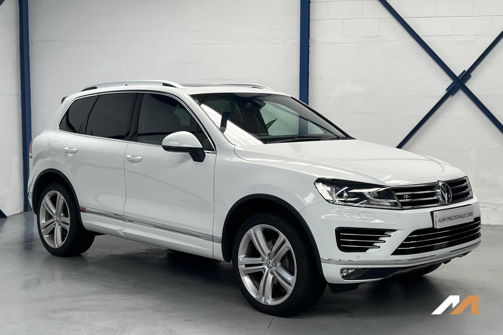 Volkswagen Touareg 3.0 TDI V6 BlueMotion Tech R-Line SUV 5dr Diesel Tiptronic 4WD Euro 6 (s/s) (262 ps)