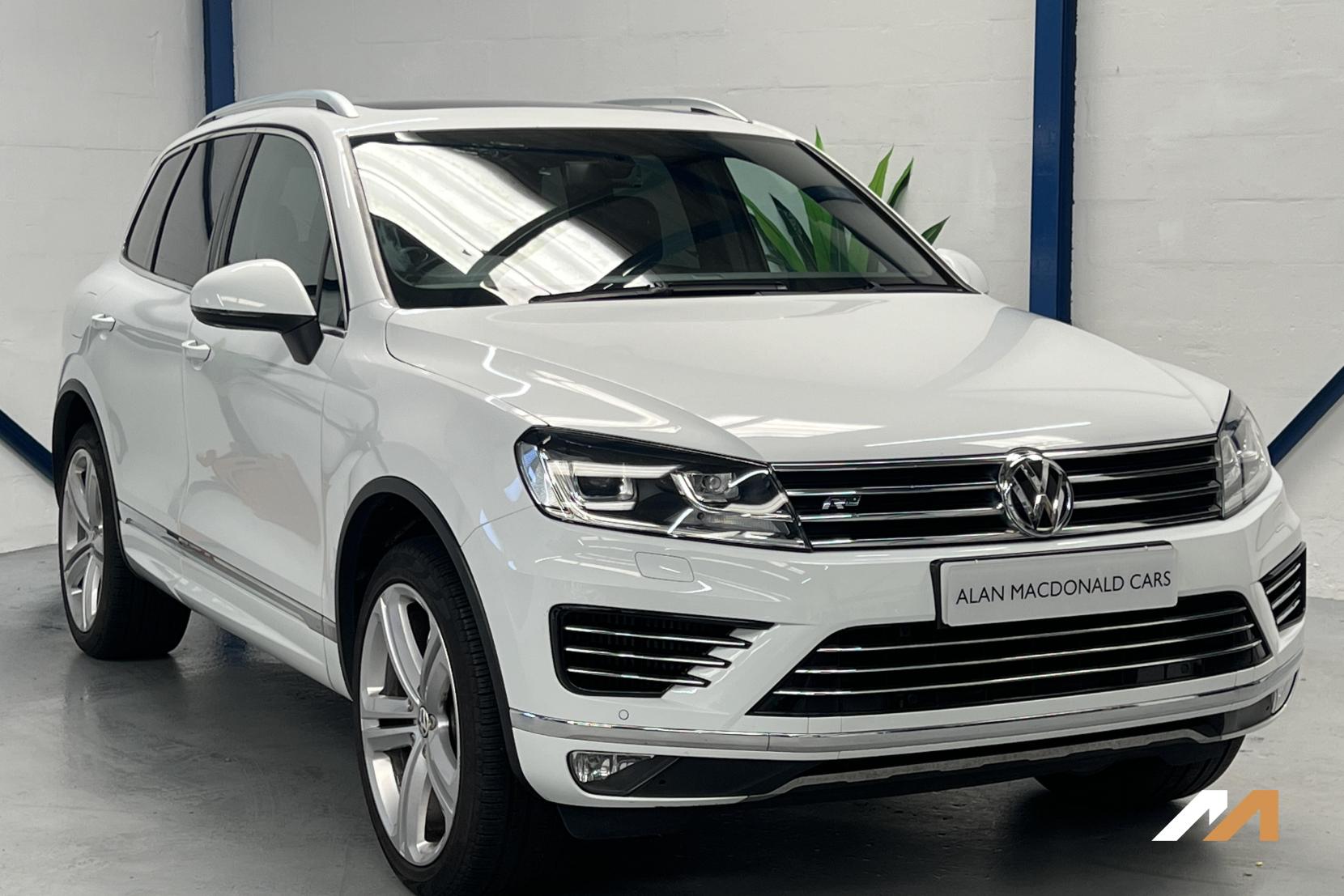 Volkswagen Touareg 3.0 TDI V6 BlueMotion Tech R-Line SUV 5dr Diesel Tiptronic 4WD Euro 6 (s/s) (262 ps)