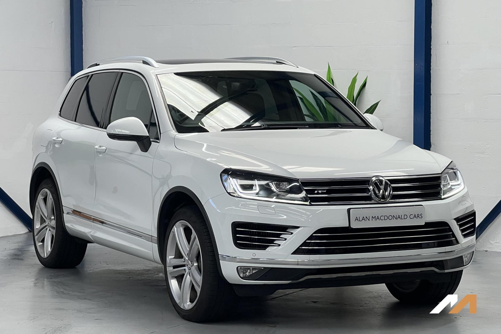 Volkswagen Touareg 3.0 TDI V6 BlueMotion Tech R-Line SUV 5dr Diesel Tiptronic 4WD Euro 6 (s/s) (262 ps)