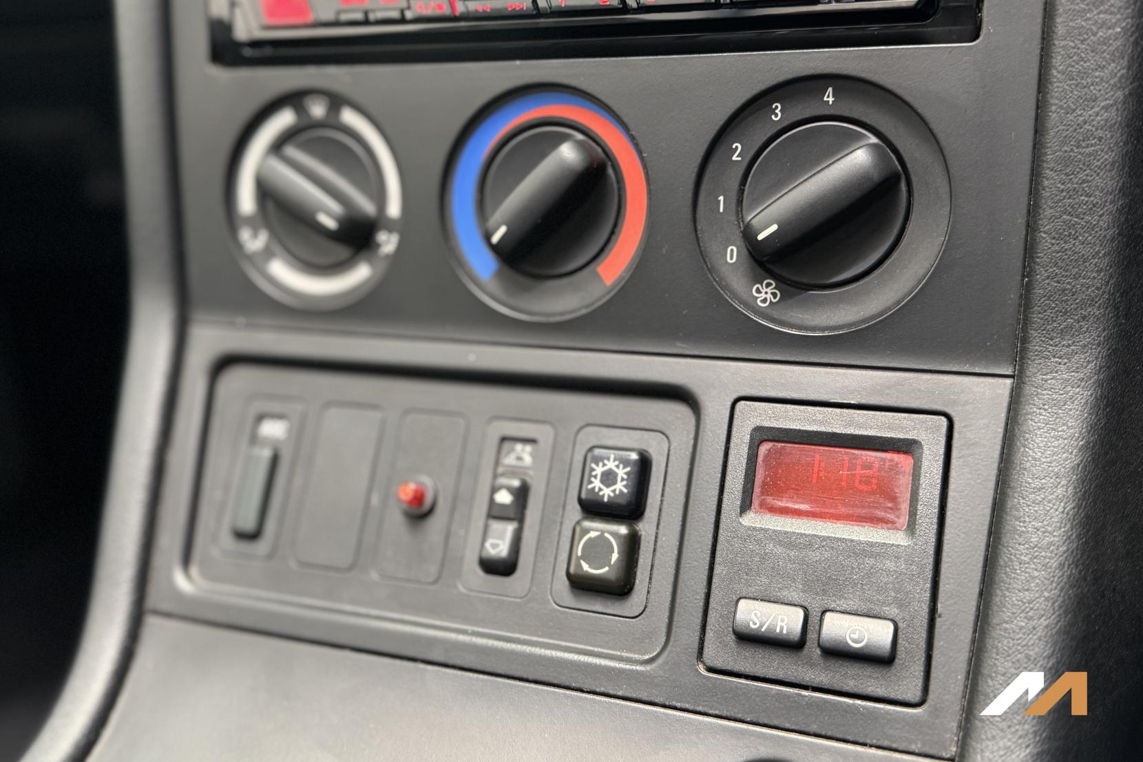 BMW Z3 2.8i Convertible 2dr Petrol Automatic (249 g/km, 193 bhp)