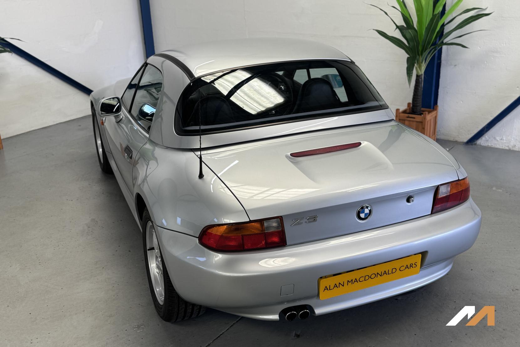 BMW Z3 2.8i Convertible 2dr Petrol Automatic (249 g/km, 193 bhp)