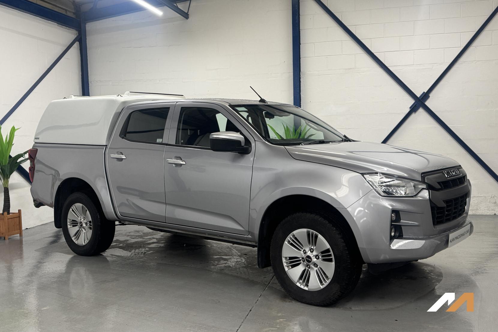 Isuzu D-Max 1.9 TD DL20 Pickup Double Cab 4dr Diesel Manual 4WD Euro 6 (s/s) (164 ps)