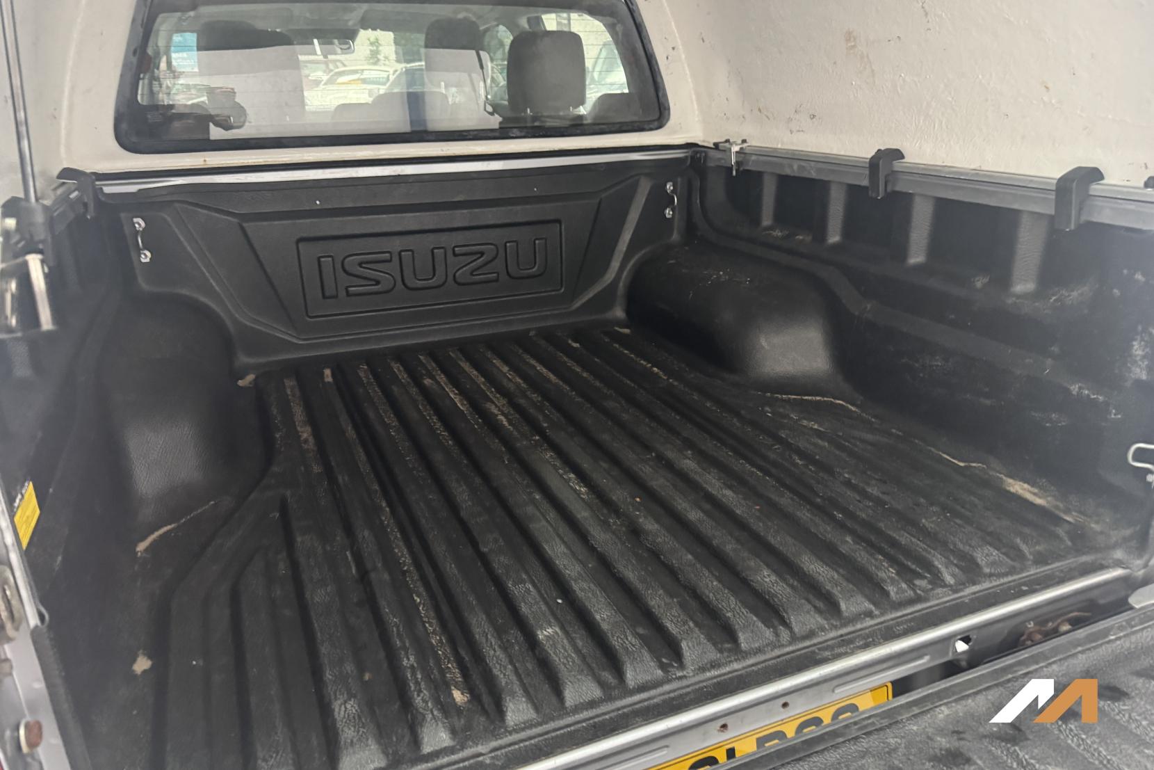 Isuzu D-Max 1.9 TD DL20 Pickup Double Cab 4dr Diesel Manual 4WD Euro 6 (s/s) (164 ps)