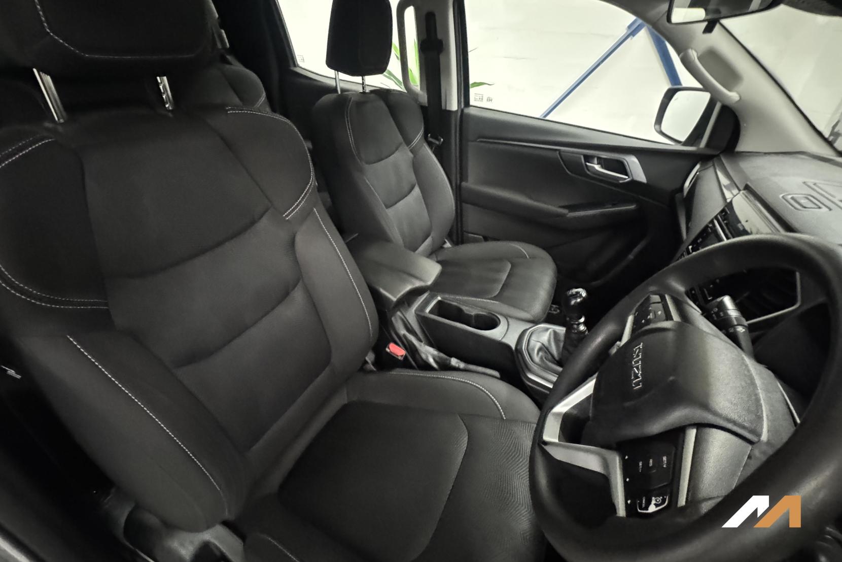 Isuzu D-Max 1.9 TD DL20 Pickup Double Cab 4dr Diesel Manual 4WD Euro 6 (s/s) (164 ps)