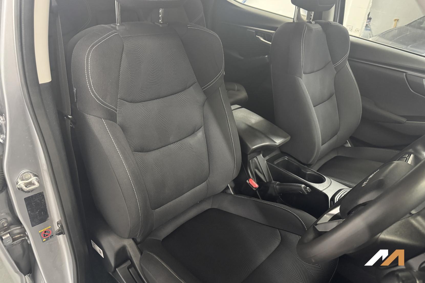 Isuzu D-Max 1.9 TD DL20 Pickup Double Cab 4dr Diesel Manual 4WD Euro 6 (s/s) (164 ps)