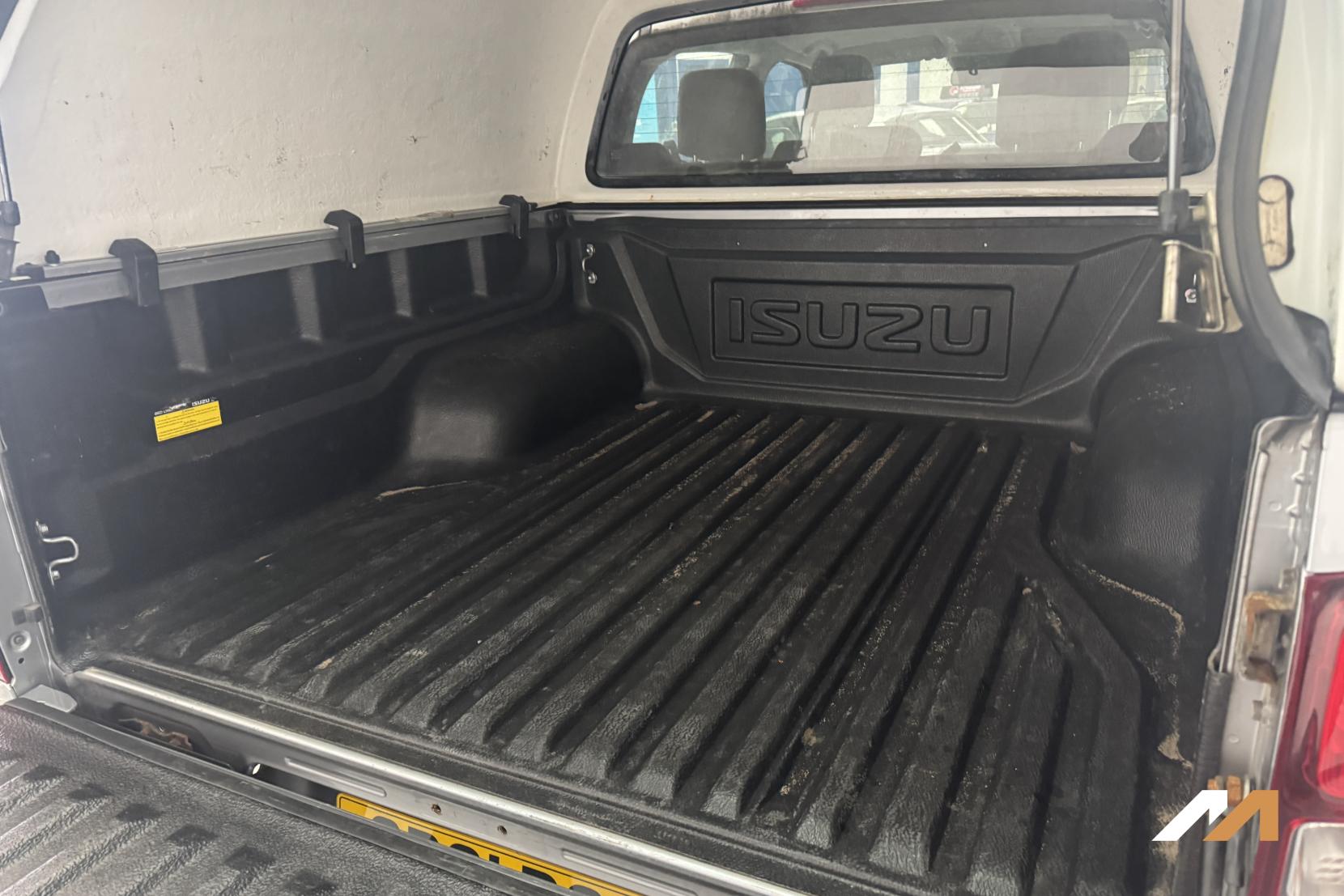 Isuzu D-Max 1.9 TD DL20 Pickup Double Cab 4dr Diesel Manual 4WD Euro 6 (s/s) (164 ps)