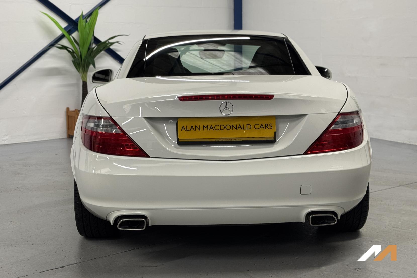 Mercedes-Benz SLK 2.1 SLK250 CDI BlueEfficiency Convertible 2dr Diesel G-Tronic+ Euro 5 (s/s) (204 ps)