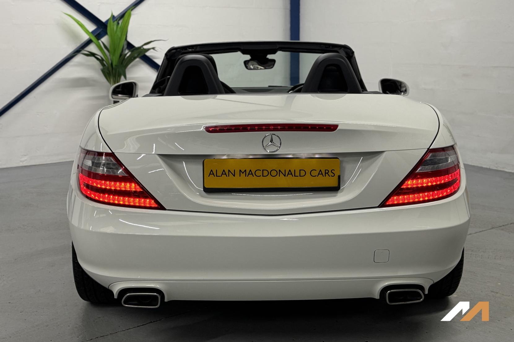 Mercedes-Benz SLK 2.1 SLK250 CDI BlueEfficiency Convertible 2dr Diesel G-Tronic+ Euro 5 (s/s) (204 ps)