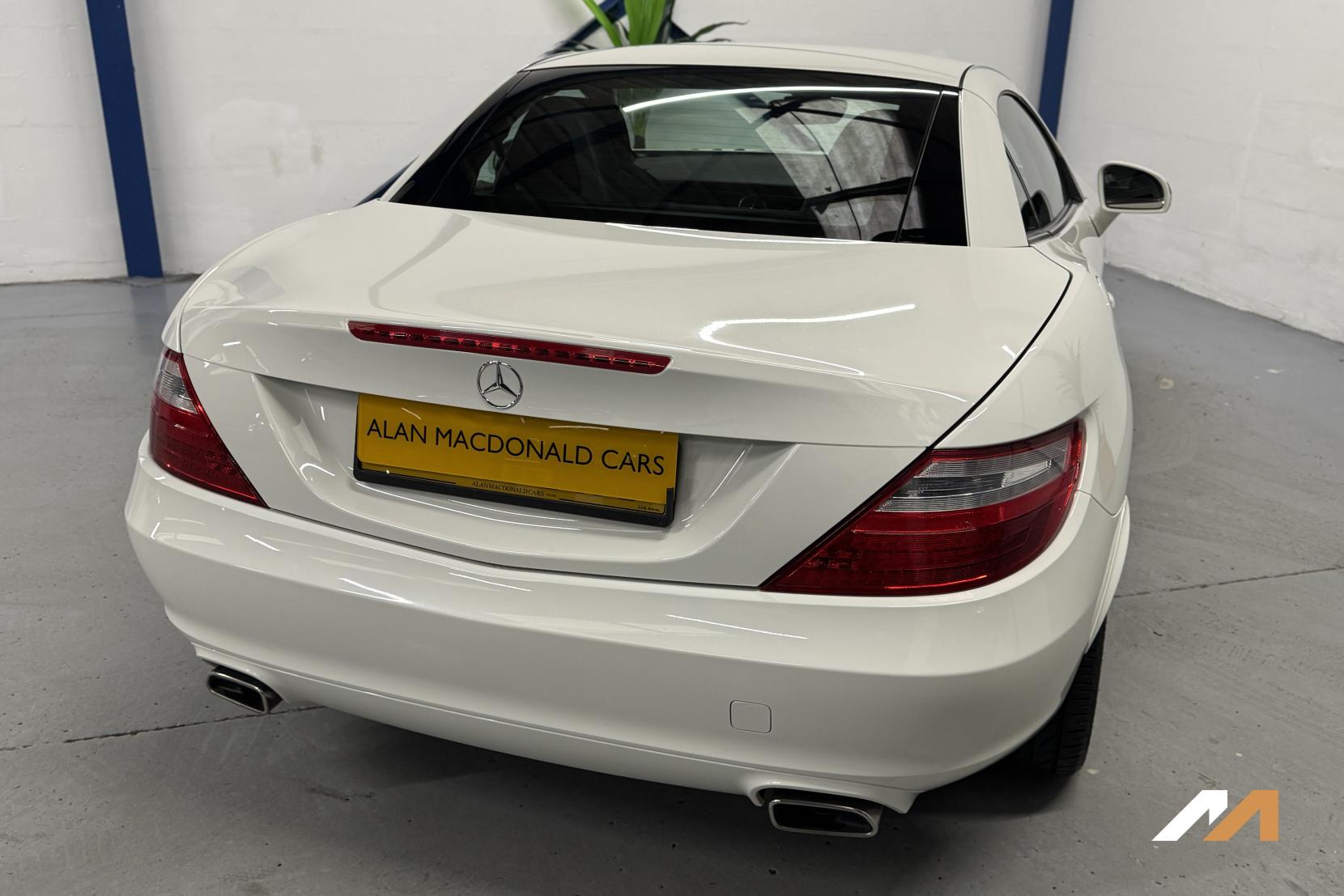 Mercedes-Benz SLK 2.1 SLK250 CDI BlueEfficiency Convertible 2dr Diesel G-Tronic+ Euro 5 (s/s) (204 ps)