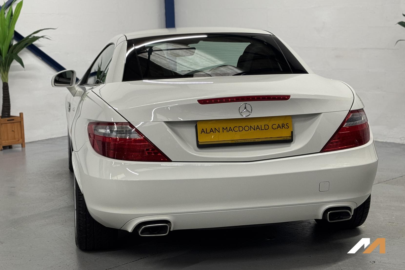 Mercedes-Benz SLK 2.1 SLK250 CDI BlueEfficiency Convertible 2dr Diesel G-Tronic+ Euro 5 (s/s) (204 ps)