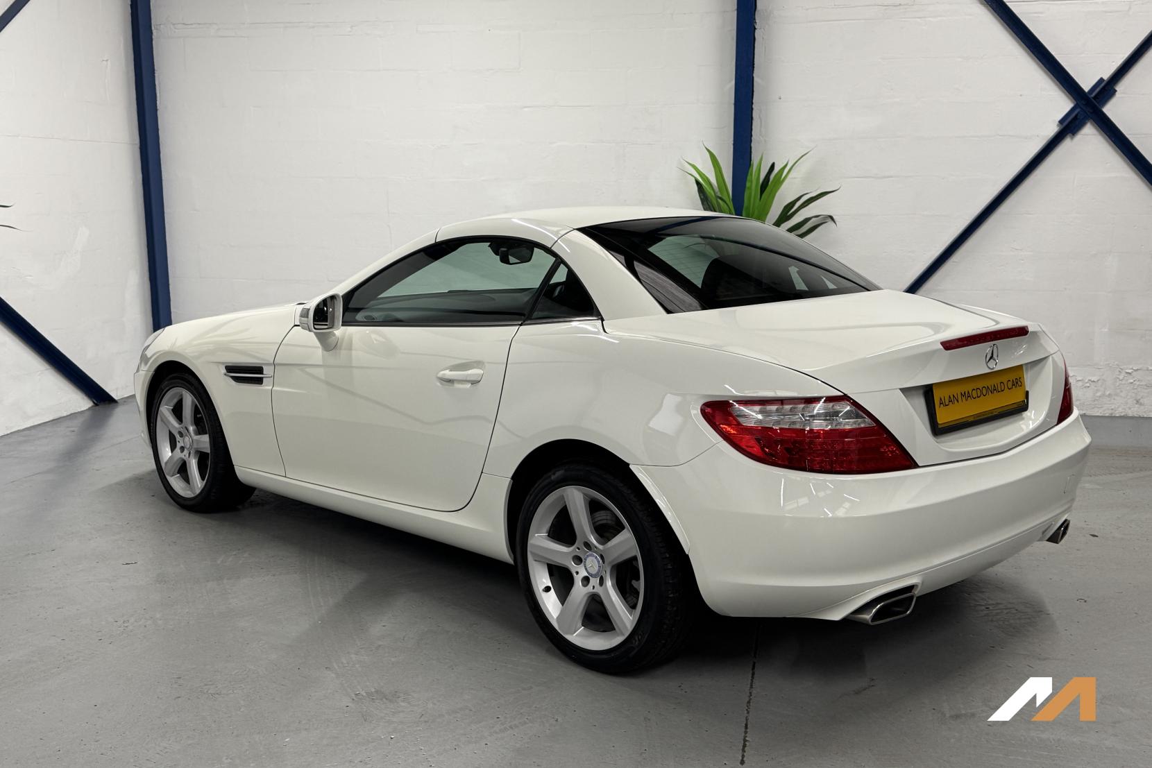 Mercedes-Benz SLK 2.1 SLK250 CDI BlueEfficiency Convertible 2dr Diesel G-Tronic+ Euro 5 (s/s) (204 ps)