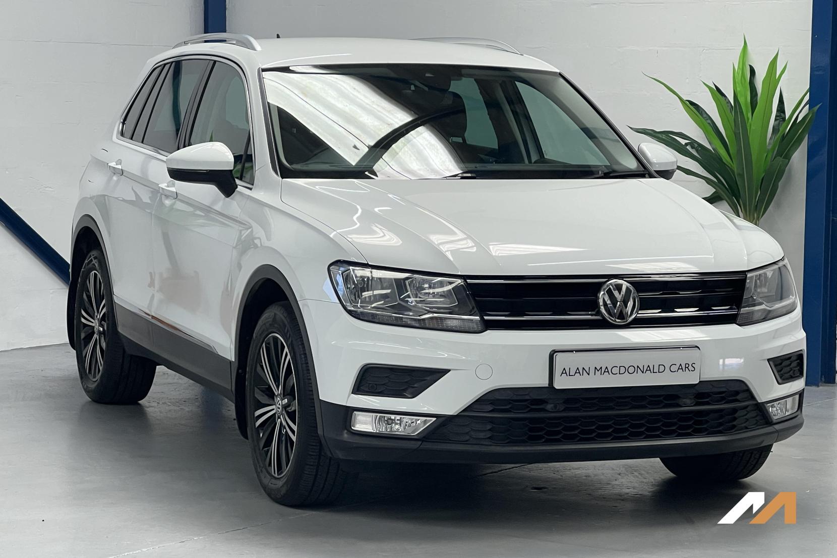 Volkswagen Tiguan 2.0 TDI BlueMotion Tech SE Navigation SUV 5dr Diesel Manual 4Motion Euro 6 (s/s) (150 ps)