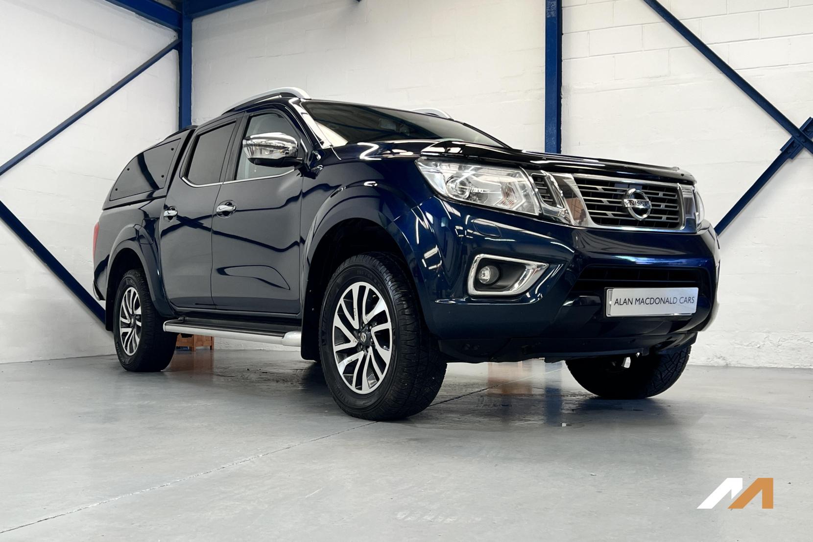 Nissan Navara 2.3 dCi Tekna Pickup 4dr Diesel Manual 4WD Euro 6 (s/s) (190 ps)