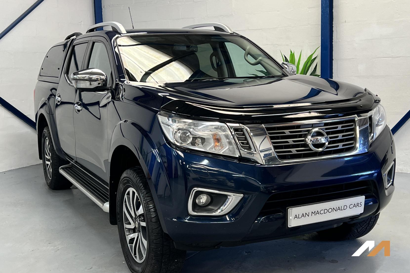 Nissan Navara 2.3 dCi Tekna Pickup 4dr Diesel Manual 4WD Euro 6 (s/s) (190 ps)