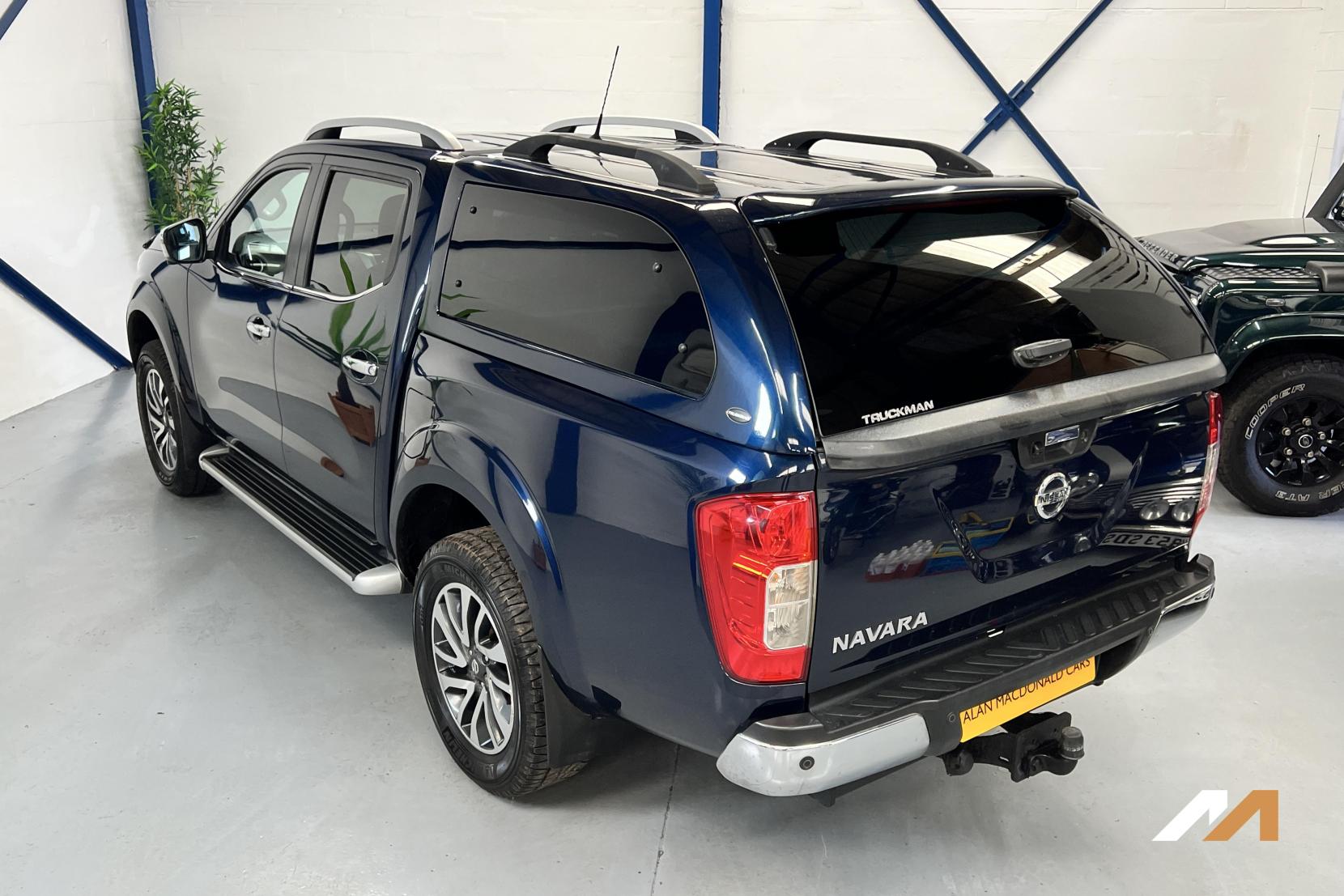 Nissan Navara 2.3 dCi Tekna Pickup 4dr Diesel Manual 4WD Euro 6 (s/s) (190 ps)