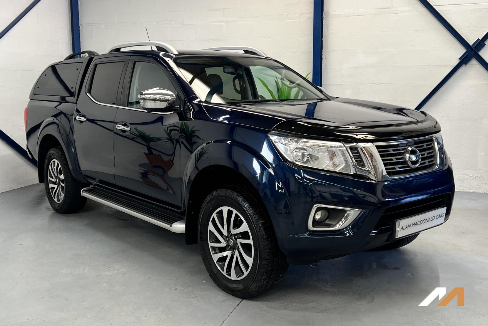 Nissan Navara 2.3 dCi Tekna Pickup 4dr Diesel Manual 4WD Euro 6 (s/s) (190 ps)