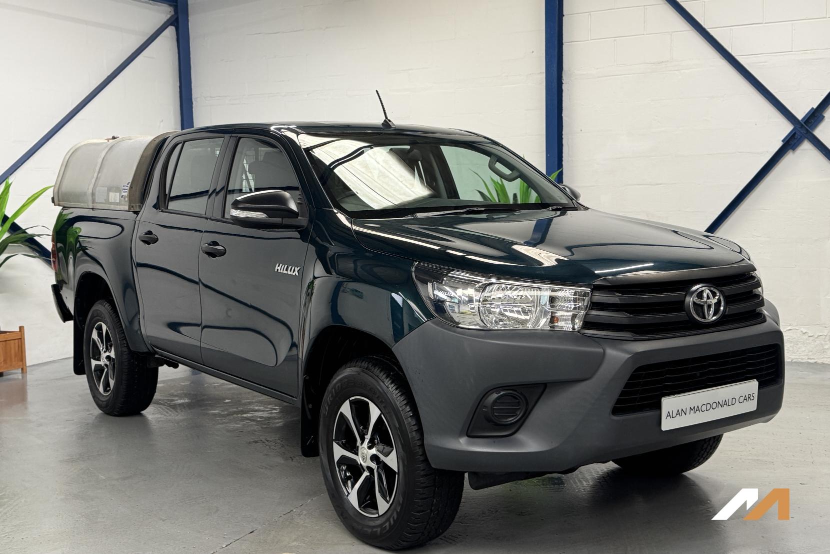 Toyota Hilux 2.4 D-4D Active Pickup Double Cab 4dr Diesel Manual 4WD Euro 6 (3.5t) (150 ps)