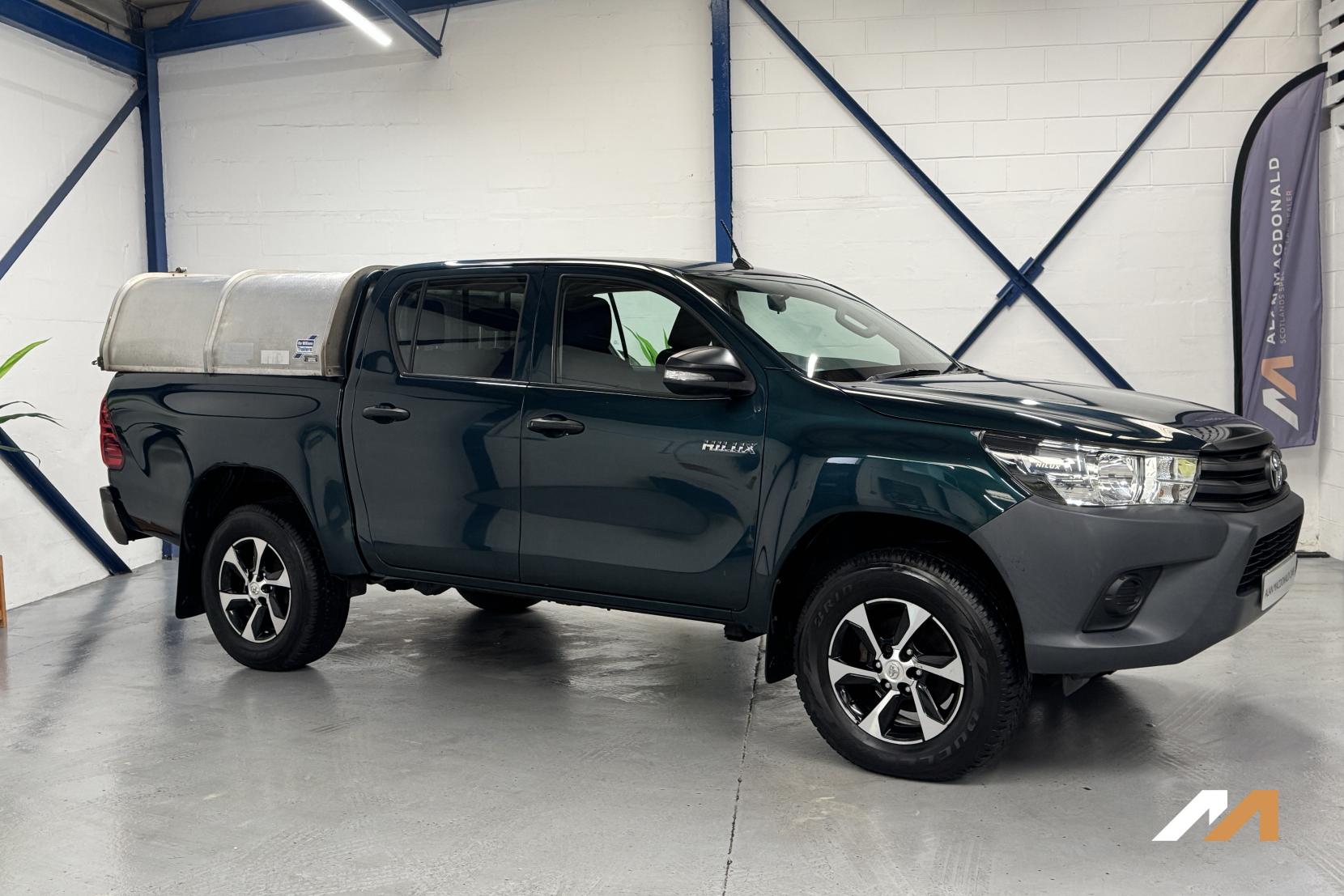 Toyota Hilux 2.4 D-4D Active Pickup Double Cab 4dr Diesel Manual 4WD Euro 6 (3.5t) (150 ps)