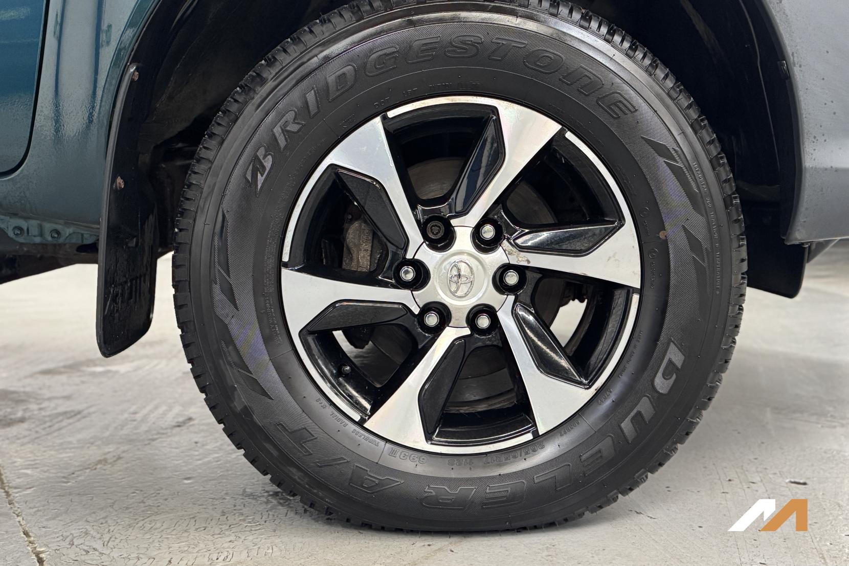 Toyota Hilux 2.4 D-4D Active Pickup Double Cab 4dr Diesel Manual 4WD Euro 6 (3.5t) (150 ps)