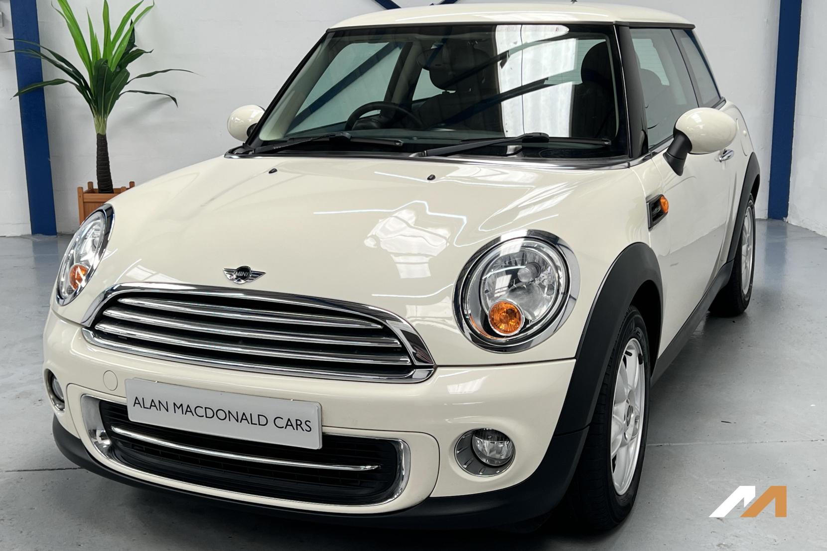 MINI Hatch 1.6 Cooper Hatchback 3dr Petrol Manual Euro 5 (s/s) (122 ps)