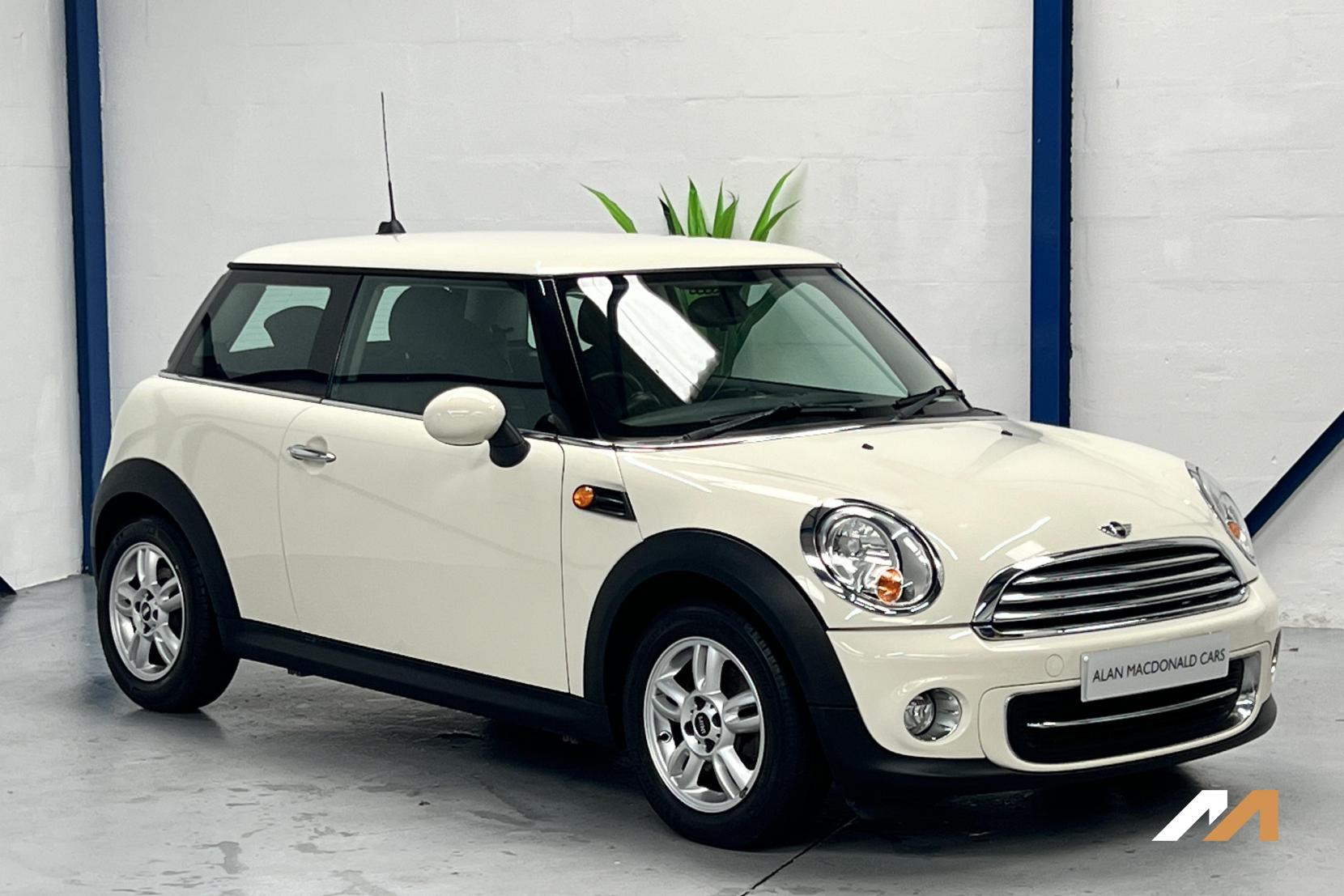 MINI Hatch 1.6 Cooper Hatchback 3dr Petrol Manual Euro 5 (s/s) (122 ps)