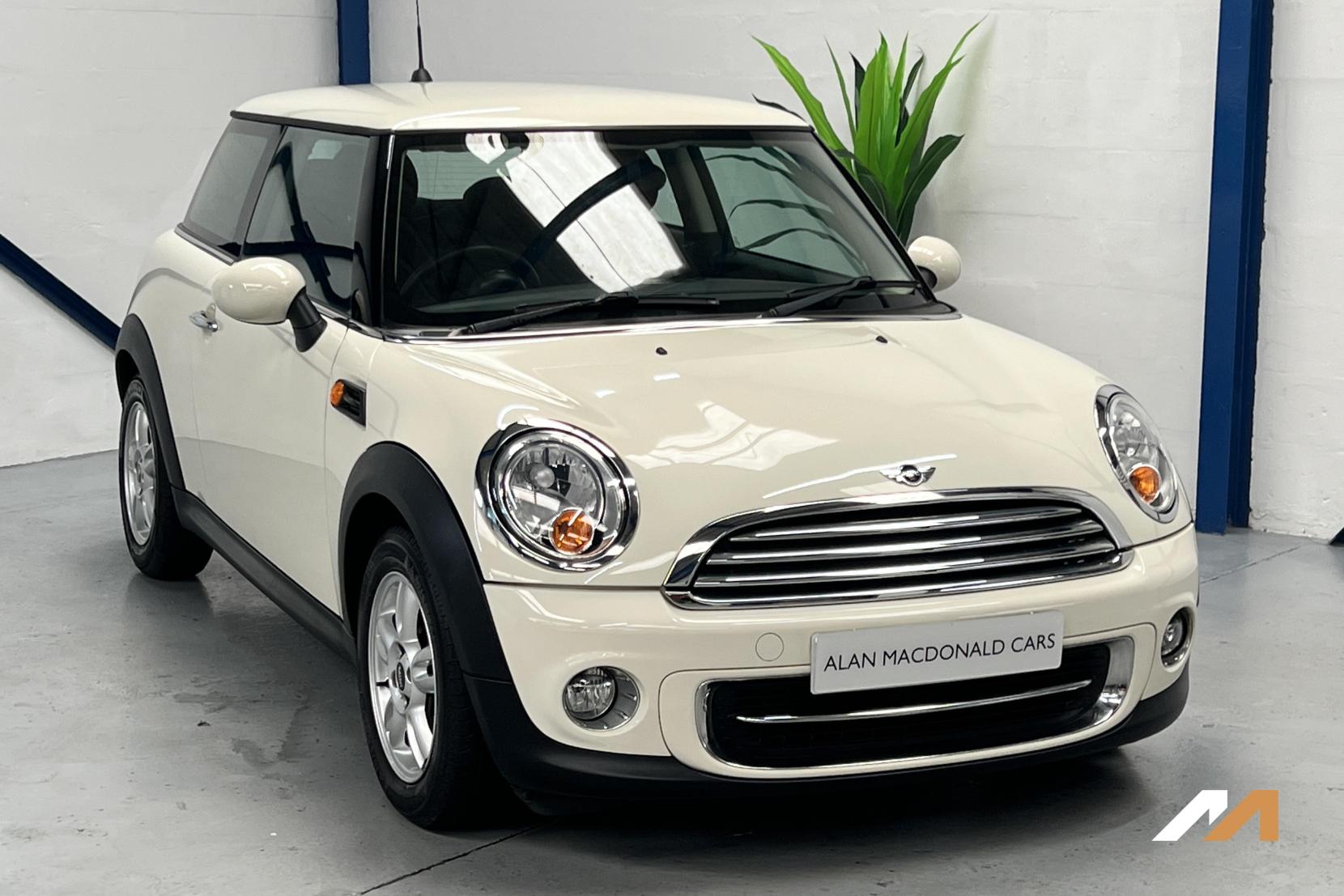 MINI Hatch 1.6 Cooper Hatchback 3dr Petrol Manual Euro 5 (s/s) (122 ps)