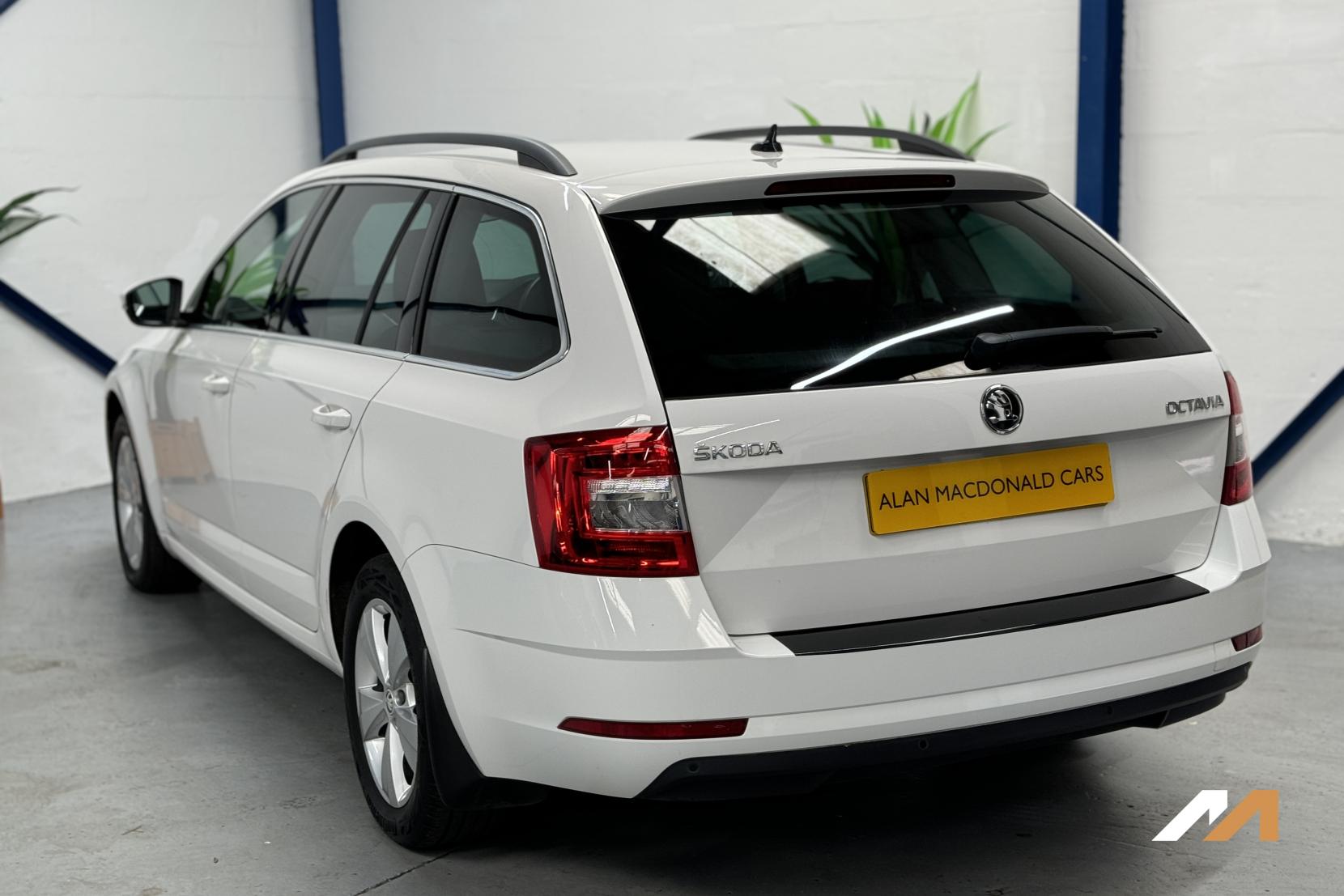 Skoda Octavia 1.6 TDI SE Technology Estate 5dr Diesel Manual Euro 6 (s/s) (115 ps)