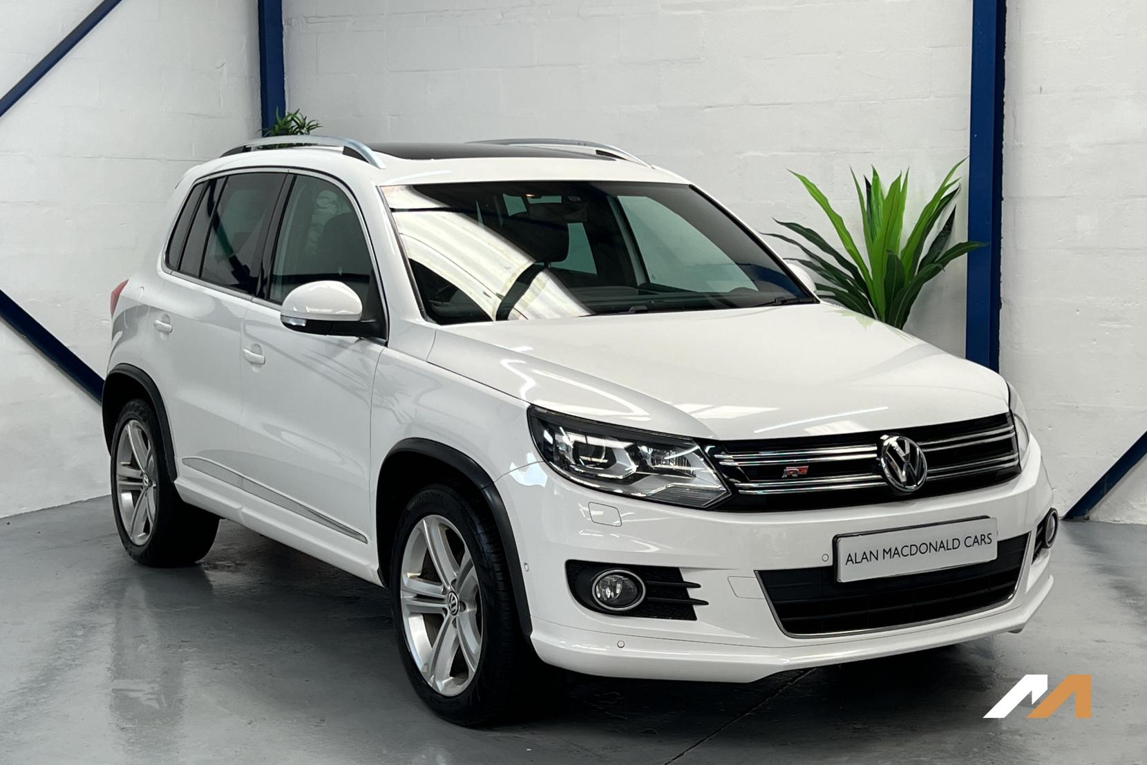 Volkswagen Tiguan 2.0 TDI BlueMotion Tech R-Line SUV 5dr Diesel Manual 4WD Euro 5 (s/s) (170 ps)