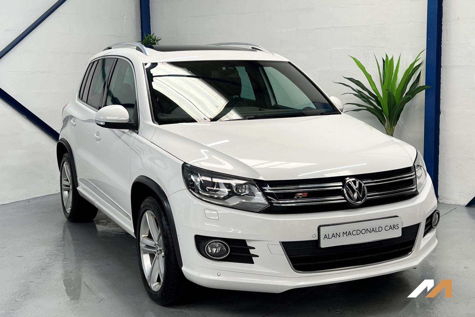 Volkswagen Tiguan 2.0 TDI BlueMotion Tech R-Line SUV 5dr Diesel Manual 4WD Euro 5 (s/s) (170 ps)