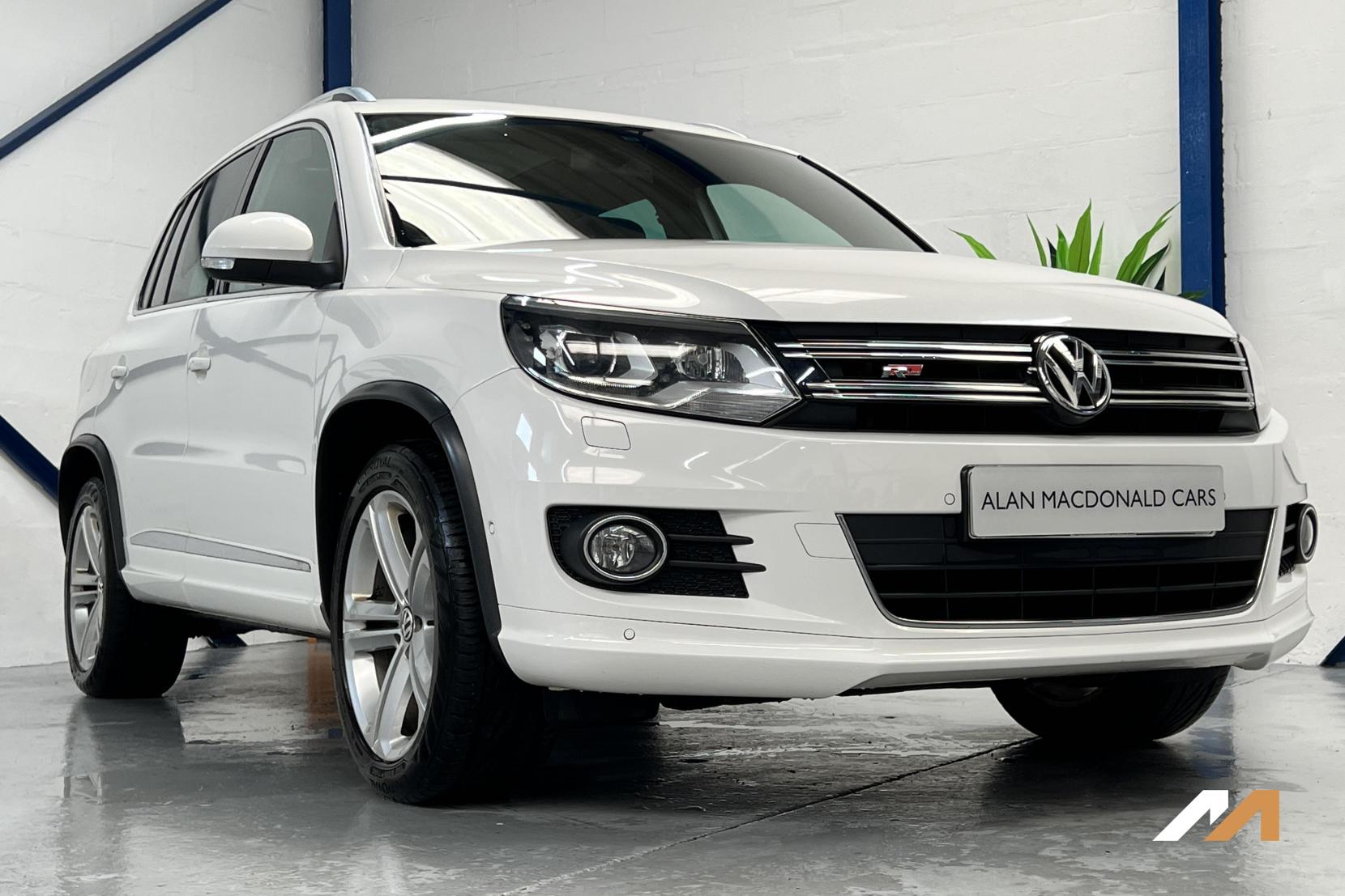 Volkswagen Tiguan 2.0 TDI BlueMotion Tech R-Line SUV 5dr Diesel Manual 4WD Euro 5 (s/s) (170 ps)