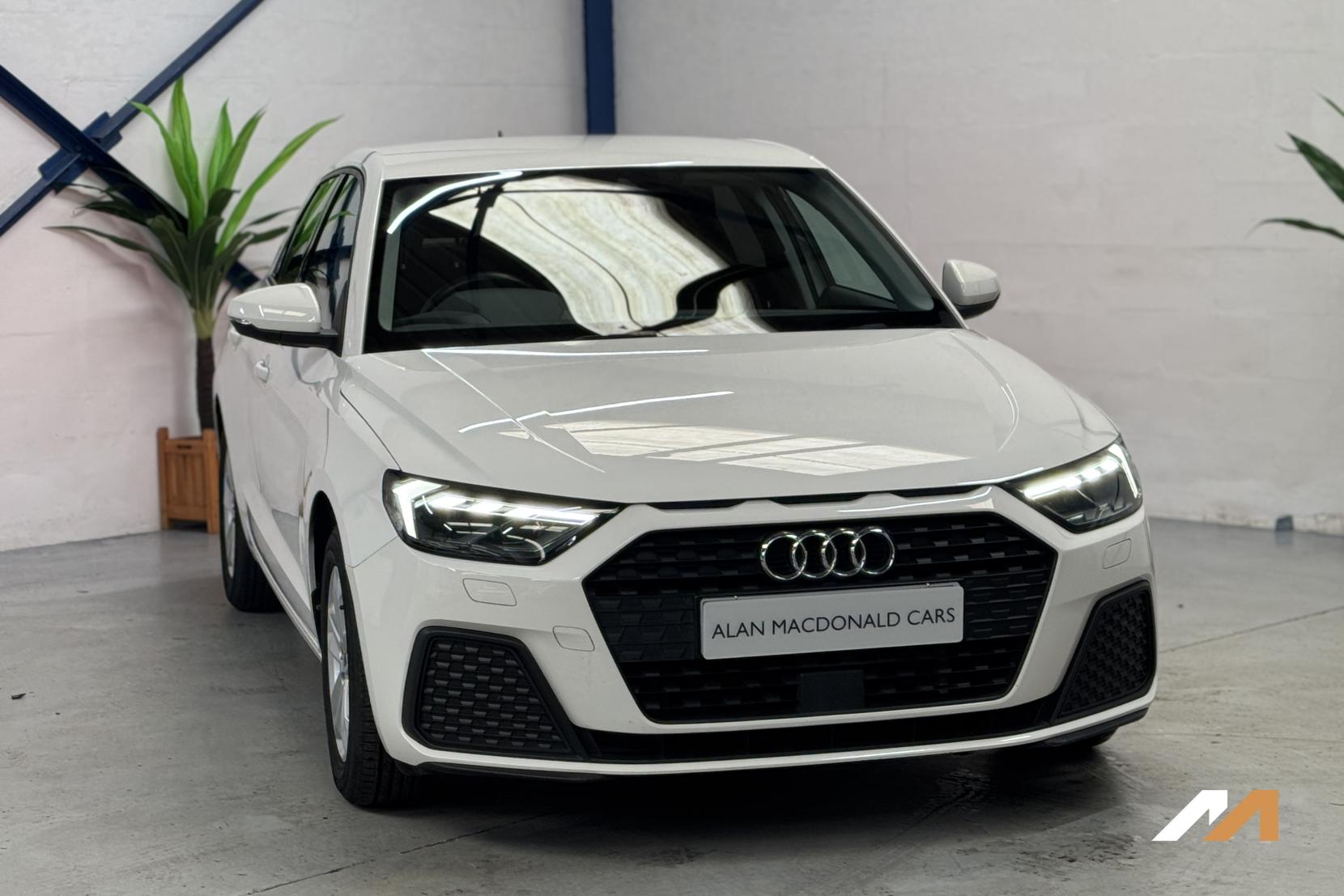 Audi A1 1.0 TFSI 25 Technik Sportback 5dr Petrol Manual Euro 6 (s/s) (95 ps)
