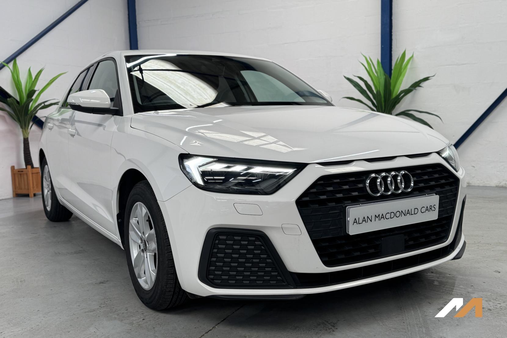 Audi A1 1.0 TFSI 25 Technik Sportback 5dr Petrol Manual Euro 6 (s/s) (95 ps)