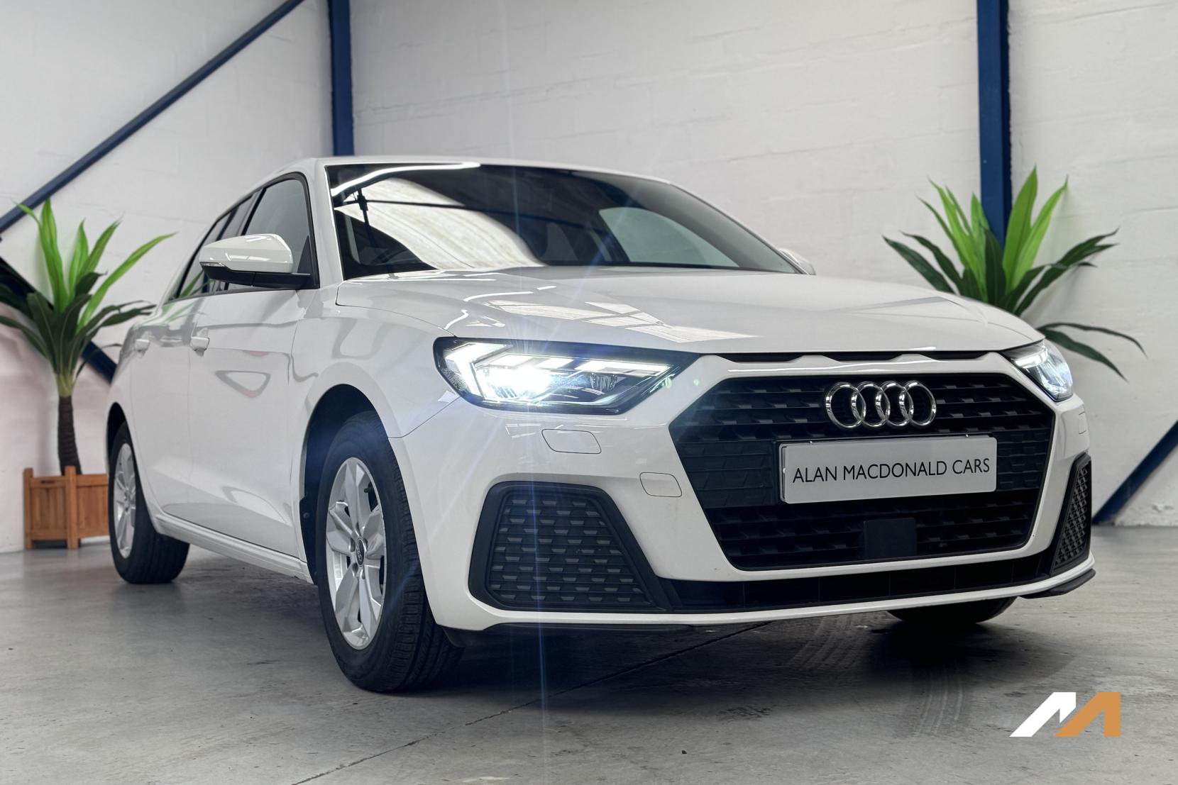 Audi A1 1.0 TFSI 25 Technik Sportback 5dr Petrol Manual Euro 6 (s/s) (95 ps)