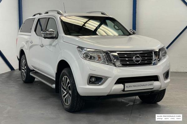 Nissan Navara 2.3 dCi Tekna Pickup 4dr Diesel Auto 4WD Euro 6 (190 ps)