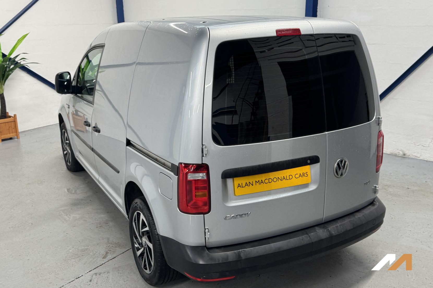 Volkswagen Caddy 2.0 TDI C20 BlueMotion Tech Startline Panel Van 5dr Diesel Manual SWB Euro 6 (s/s) (102 ps)