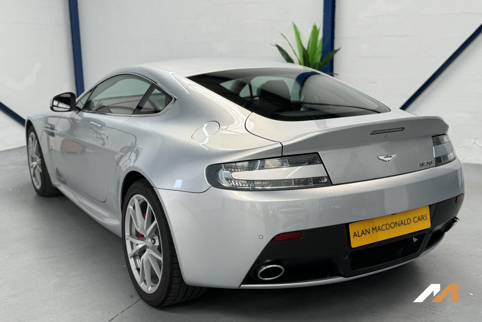 Aston Martin V8 Vantage Aston Martin Vantage 4.7 V8 Coupe 2dr Petrol Manual 