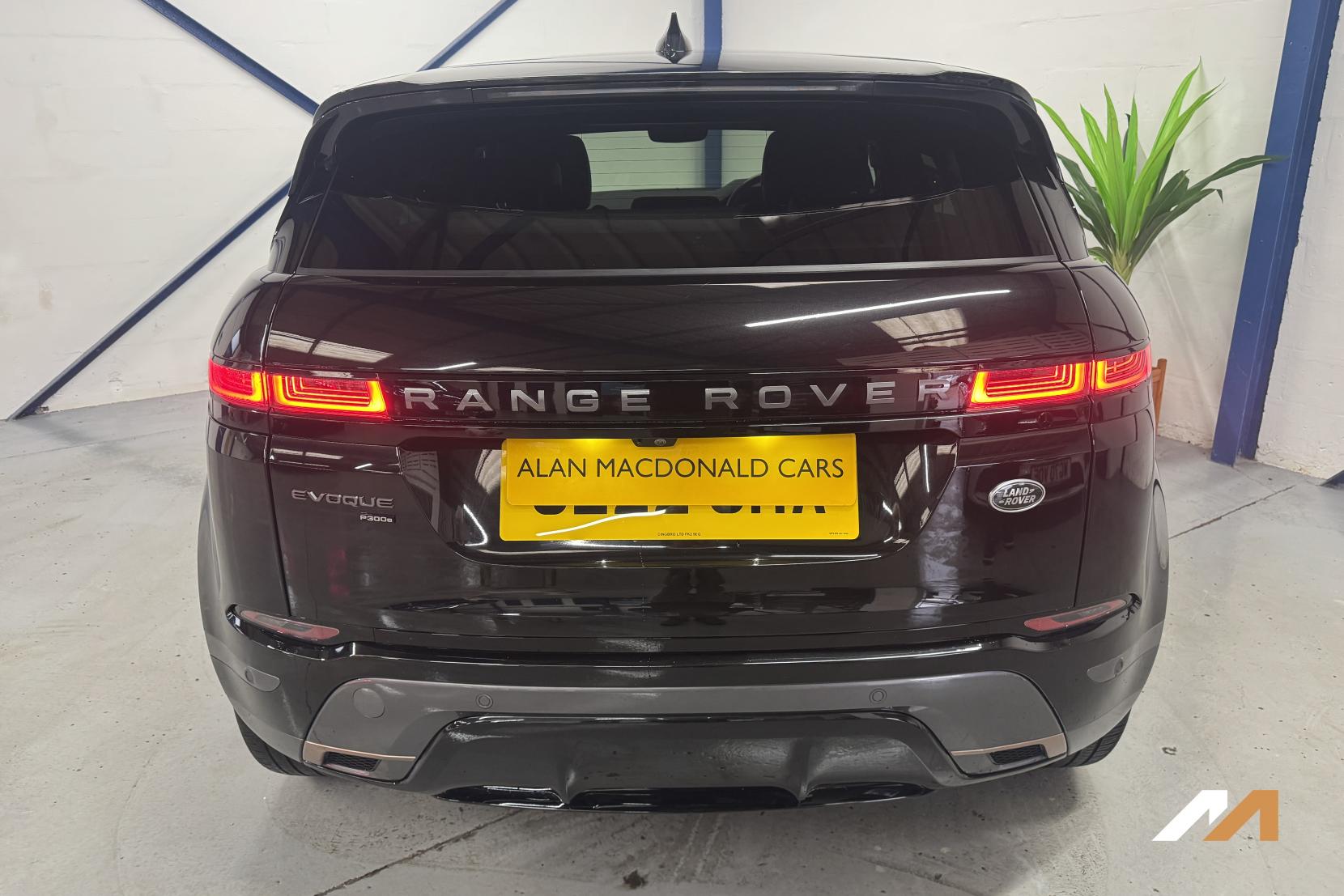 Land Rover Range Rover Evoque 1.5 P300e 12.2kWh R-Dynamic SE SUV 5dr Petrol Plug-in Hybrid Auto 4WD Euro 6 (s/s) (309 ps)