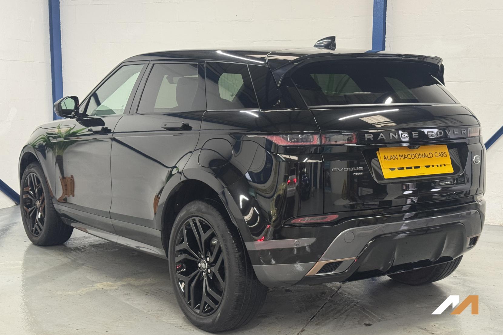 Land Rover Range Rover Evoque 1.5 P300e 12.2kWh R-Dynamic SE SUV 5dr Petrol Plug-in Hybrid Auto 4WD Euro 6 (s/s) (309 ps)