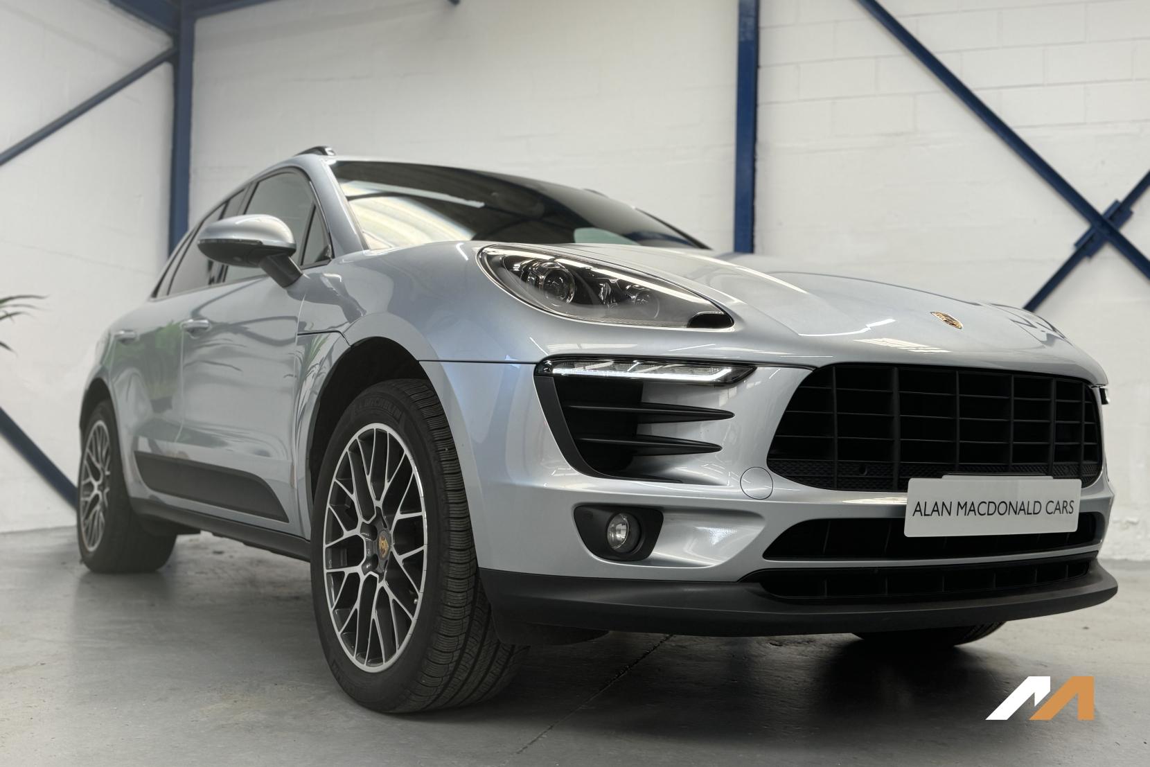 Porsche Macan 3.0 TD V6 S SUV 5dr Diesel PDK 4WD Euro 6 (s/s) (258 ps)