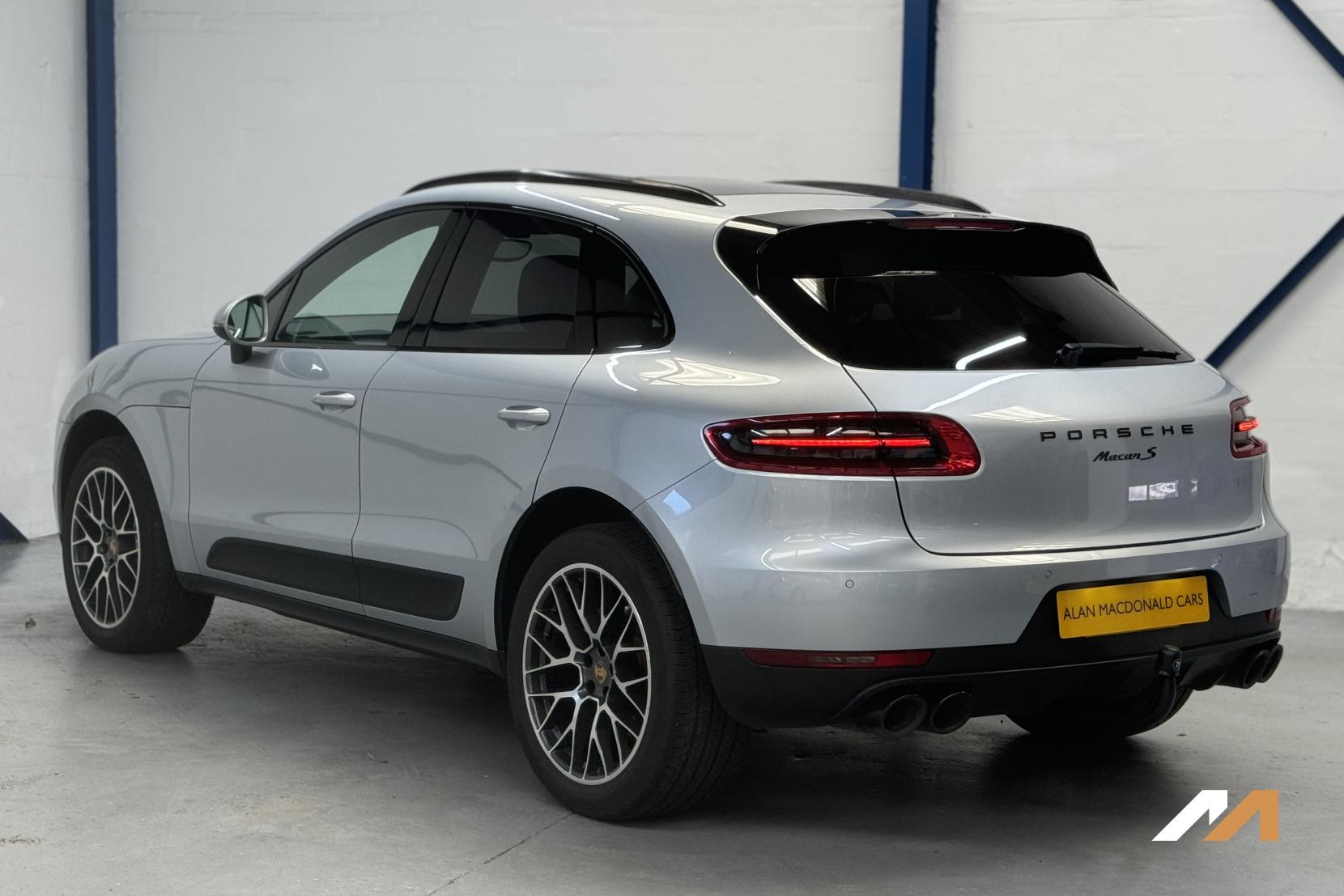 Porsche Macan 3.0 TD V6 S SUV 5dr Diesel PDK 4WD Euro 6 (s/s) (258 ps)