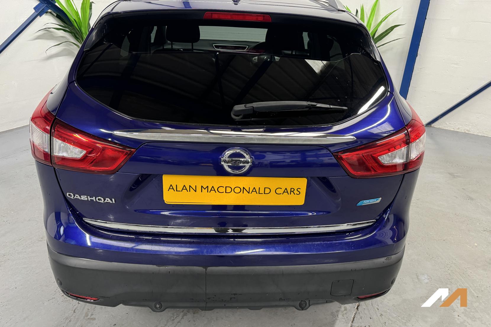 Nissan Qashqai 1.5 dCi n-tec+ SUV 5dr Diesel Manual 2WD Euro 5 (s/s) (110 ps)