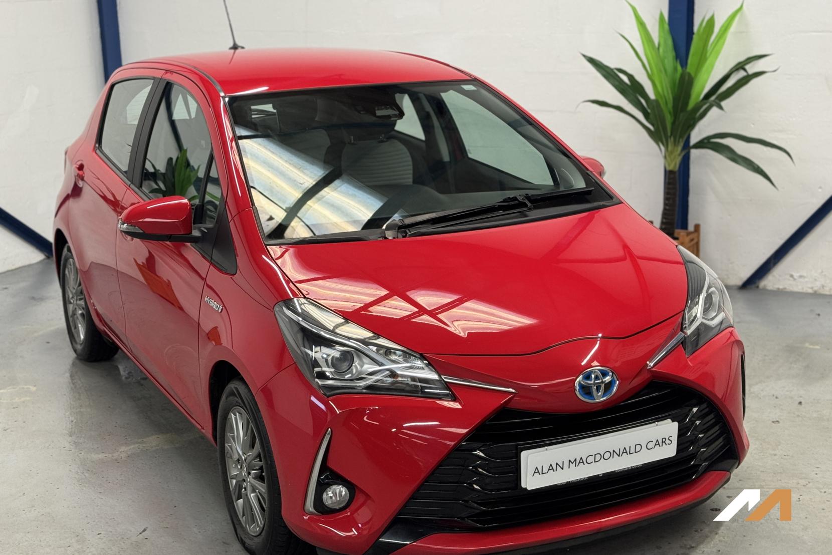 Toyota Yaris 1.5 VVT-h Icon Hatchback 5dr Petrol Hybrid E-CVT Euro 6 (s/s) (100 ps)