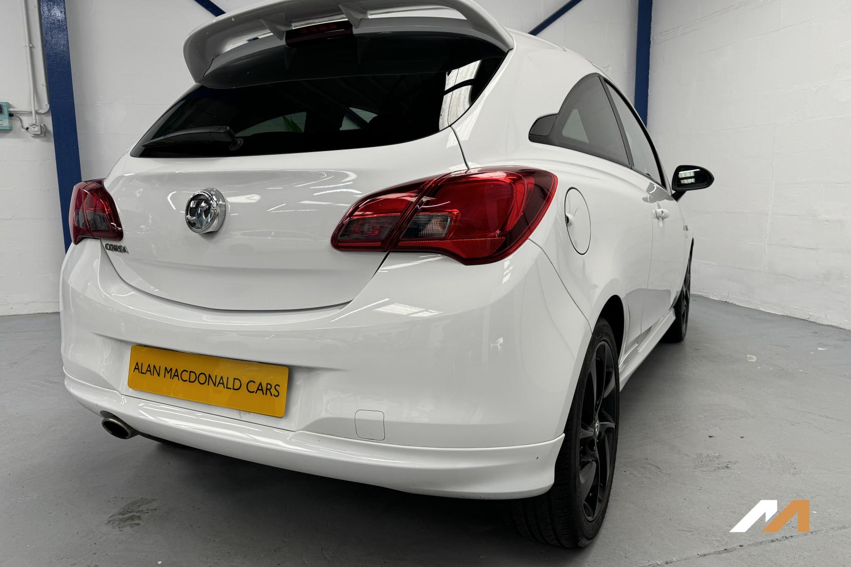 Vauxhall Corsa 1.4i ecoFLEX Limited Edition Hatchback 3dr Petrol Manual Euro 6 (75 ps)