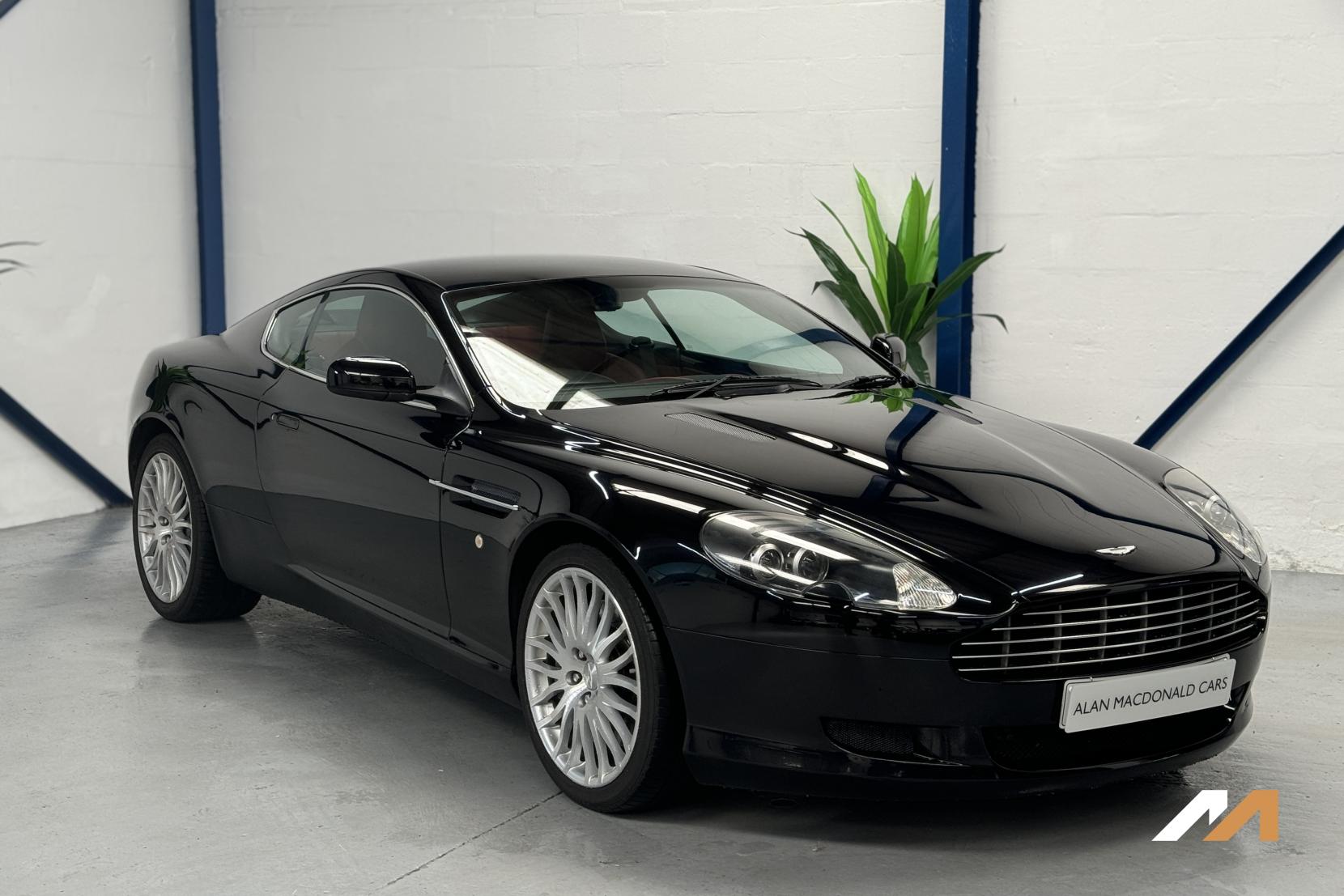 Aston Martin DB9 6.0 Coupe (2003 - 2008)