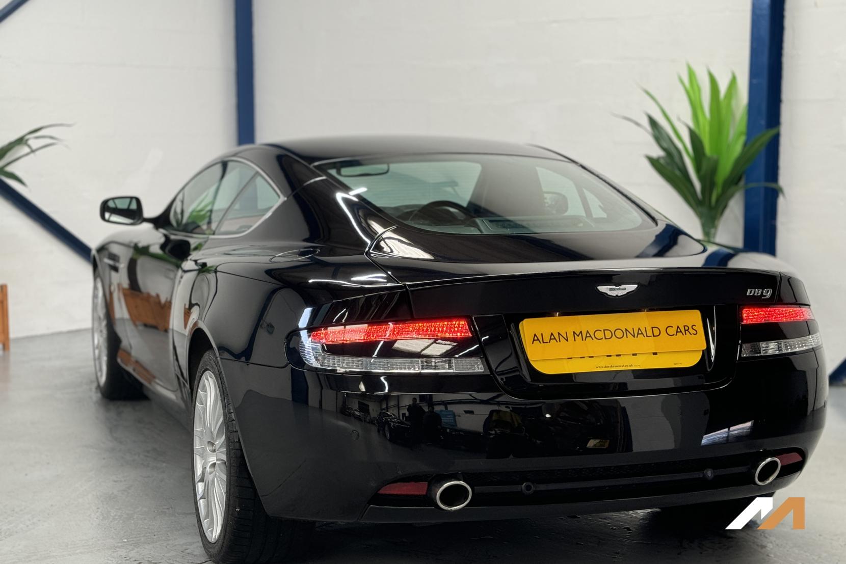 Aston Martin DB9 6.0 Coupe (2003 - 2008)