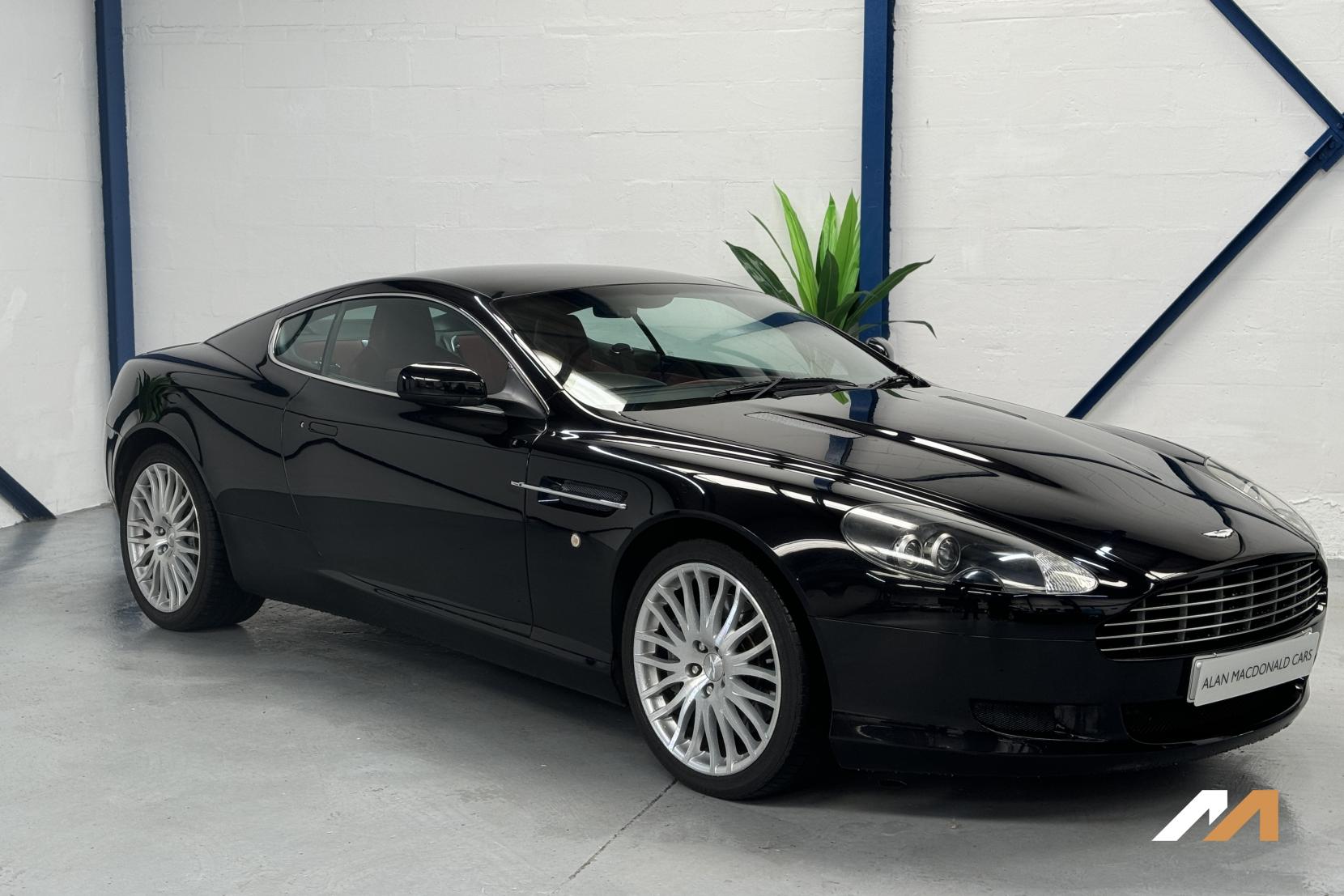 Aston Martin DB9 6.0 Coupe (2003 - 2008)